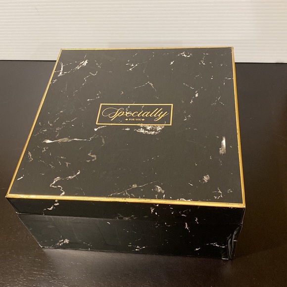 Wine and Beer Glass with Heart Wine Stopper New in Box - Picture 7 of 7